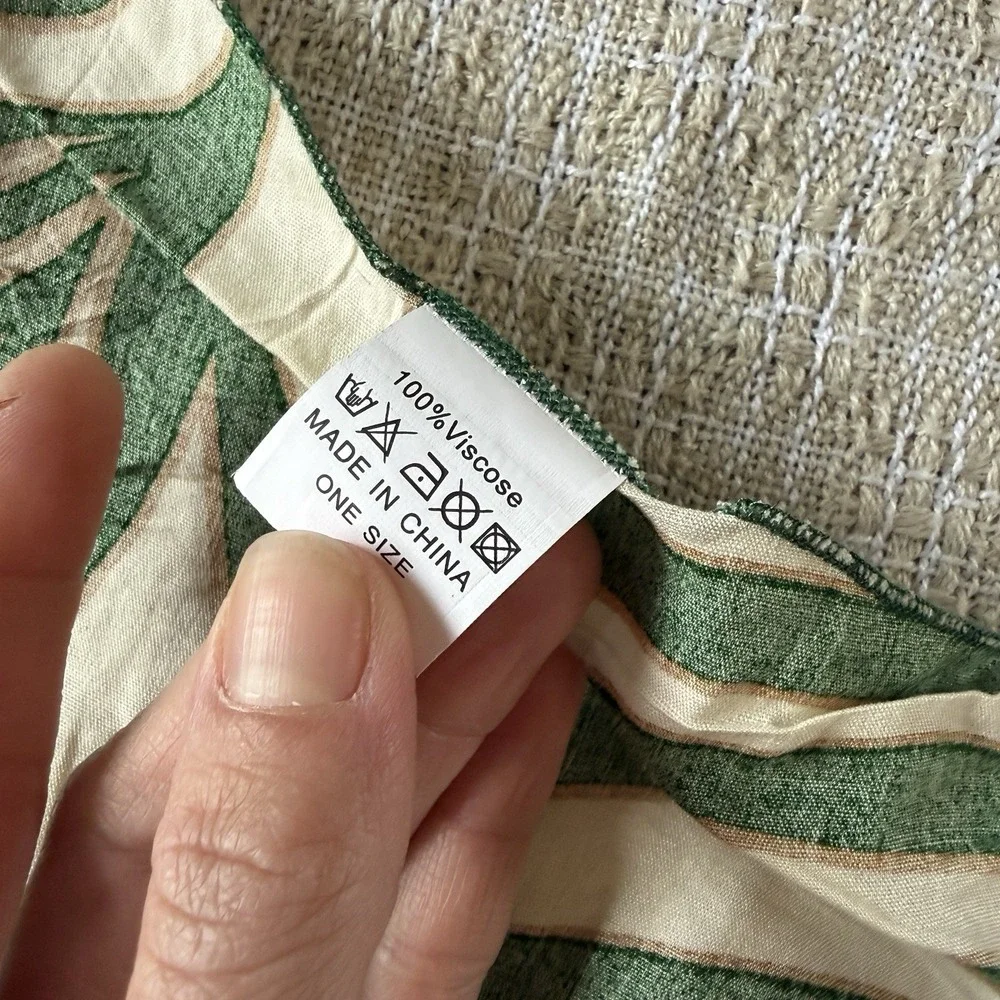 Green Zebra Print Kaftan Dress One Size 100% Viscose Boho Resort Cover Up - Picture 6 of 7
